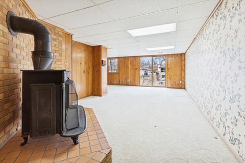 Tiny photo for 4610 34th Avenue, Moline, IL 61265 (MLS # 12557718)