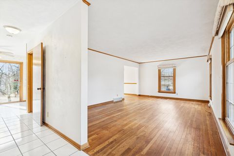 Tiny photo for 4610 34th Avenue, Moline, IL 61265 (MLS # 12557718)