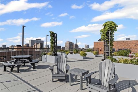 Tiny photo for 4900 N Marine Drive #707, Chicago, IL 60640 (MLS # 12467748)