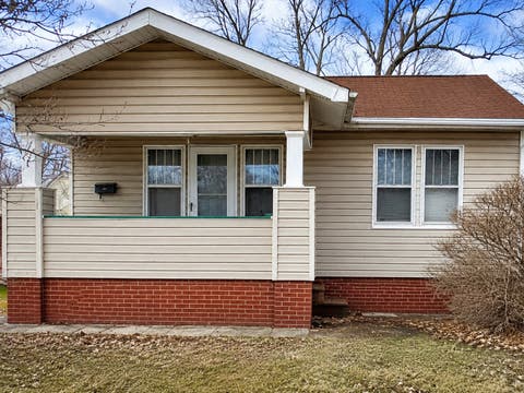Photo of 109 N 26th Street, Mattoon, IL 61938 (MLS # 12740362)