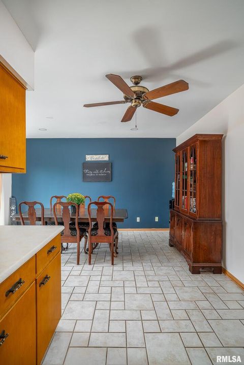 Tiny photo for 2417 W 18th Street, Davenport, IA 52804 (MLS # QC4267322)