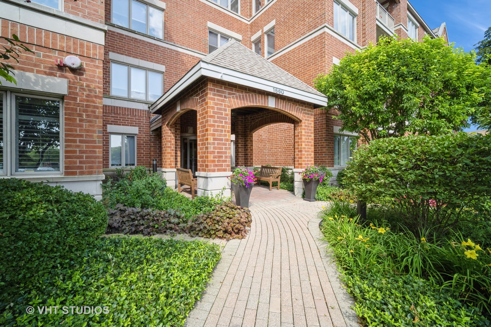 1660 1st Street 303