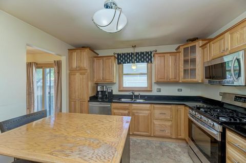 Tiny photo for 8207 S 82nd Avenue, Justice, IL 60458 (MLS # 12643127)