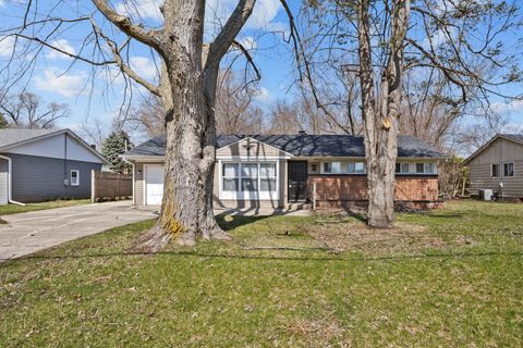 Tiny photo for 375 Douglas Road, Batavia, IL 60510 (MLS # 12605274)