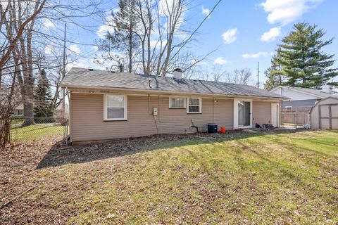 Tiny photo for 375 Douglas Road, Batavia, IL 60510 (MLS # 12605274)
