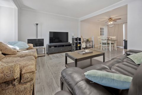Tiny photo for 375 Douglas Road, Batavia, IL 60510 (MLS # 12605274)