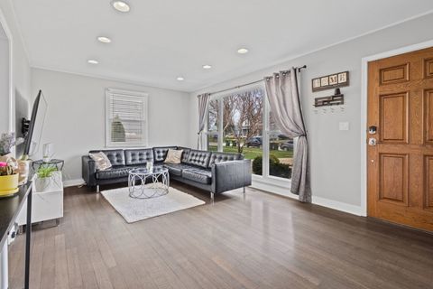 Tiny photo for 3503 Bobolink Lane, Rolling Meadows, IL 60008 (MLS # 12617200)