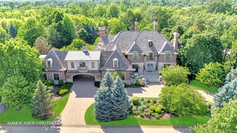 Photo of 8 Brooke Lane, South Barrington, IL 60010 (MLS # 12491712)