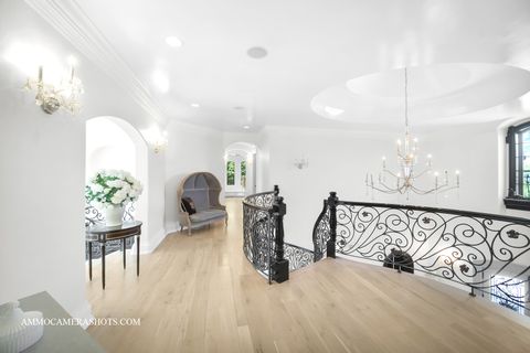 Tiny photo for 8 Brooke Lane, South Barrington, IL 60010 (MLS # 12491712)