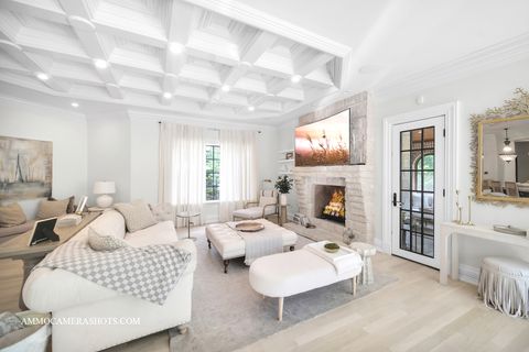 Tiny photo for 8 Brooke Lane, South Barrington, IL 60010 (MLS # 12491712)