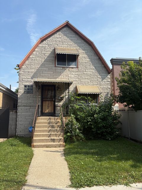 3718 W Addison Street Chicago IL 60618