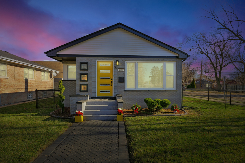 12447 S Bishop Street