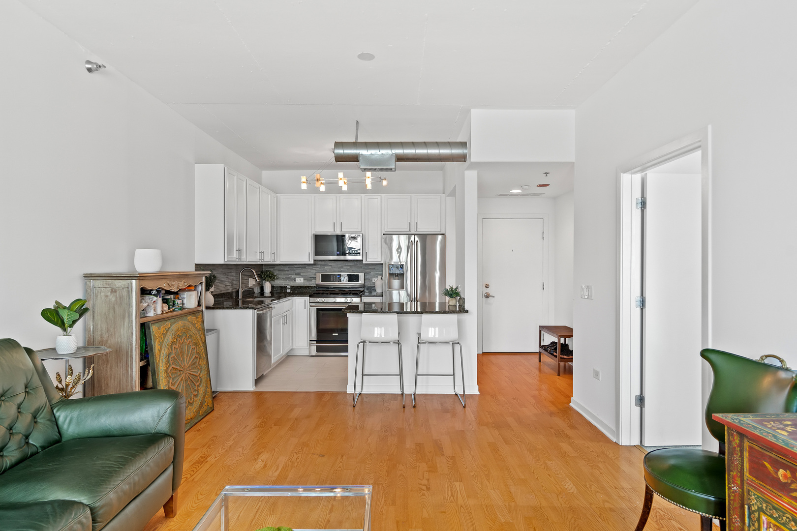909 W WASHINGTON Boulevard 509