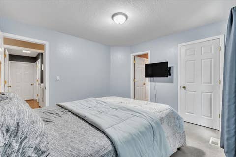 Tiny photo for 2106 Skylane Drive, Muscatine, IA 52761 (MLS # 12692045)