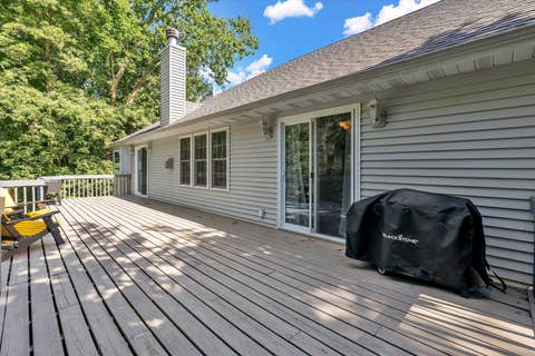 Tiny photo for 2106 Skylane Drive, Muscatine, IA 52761 (MLS # 12692045)