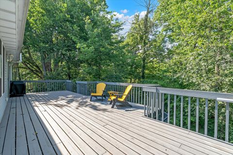 Tiny photo for 2106 Skylane Drive, Muscatine, IA 52761 (MLS # 12692045)