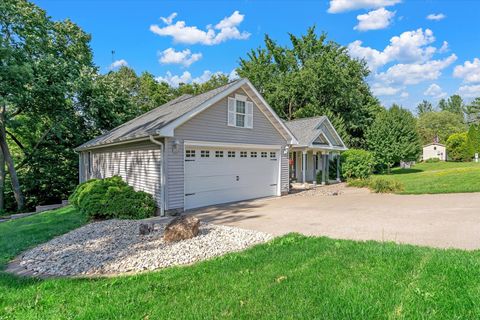 Tiny photo for 2106 Skylane Drive, Muscatine, IA 52761 (MLS # 12692045)