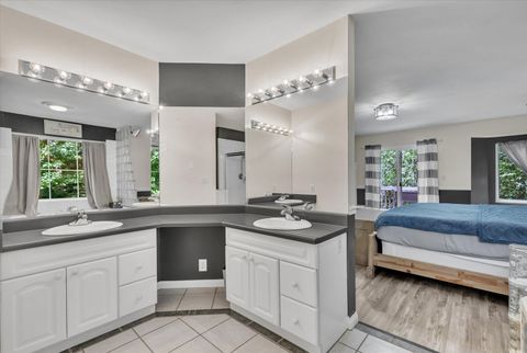 Tiny photo for 2106 Skylane Drive, Muscatine, IA 52761 (MLS # 12692045)