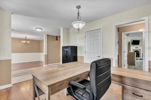 Tiny photo for 2106 Skylane Drive, Muscatine, IA 52761 (MLS # 12692045)