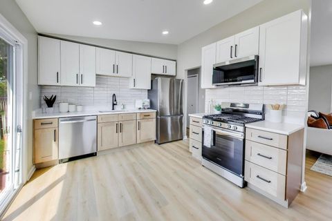 Tiny photo for 4047 187th Place, Country Club Hills, IL 60478 (MLS # 12640525)