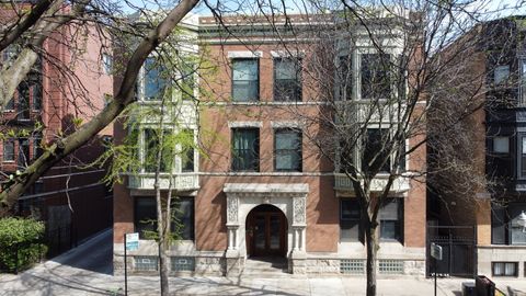 Photo of 808 W Buckingham Place #1, Chicago, IL 60657 (MLS # 12647247)