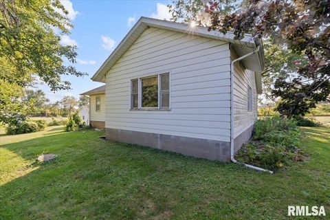 Tiny photo for 3302 38TH Avenue, Moline, IL 61265 (MLS # QC4267436)