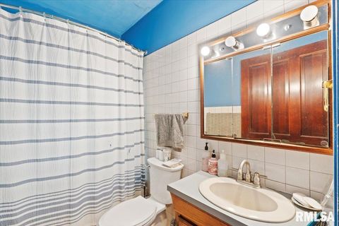 Tiny photo for 3302 38TH Avenue, Moline, IL 61265 (MLS # QC4267436)