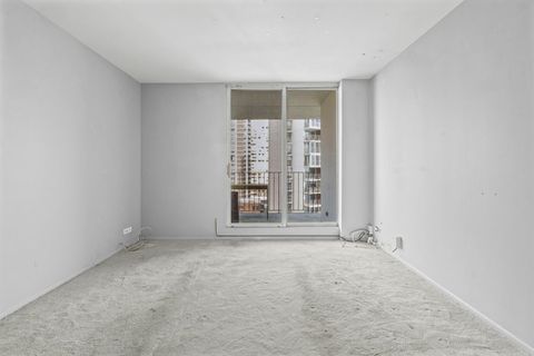 Tiny photo for 6033 N Sheridan Road #10D, Chicago, IL 60660 (MLS # 12499532)
