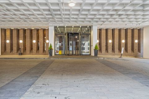 Tiny photo for 6033 N Sheridan Road #10D, Chicago, IL 60660 (MLS # 12499532)