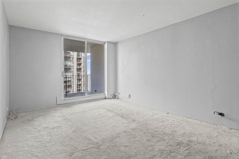 Tiny photo for 6033 N Sheridan Road #10D, Chicago, IL 60660 (MLS # 12499532)