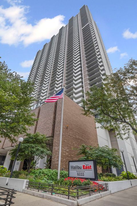 Photo of 6033 N Sheridan Road #10D, Chicago, IL 60660 (MLS # 12499532)