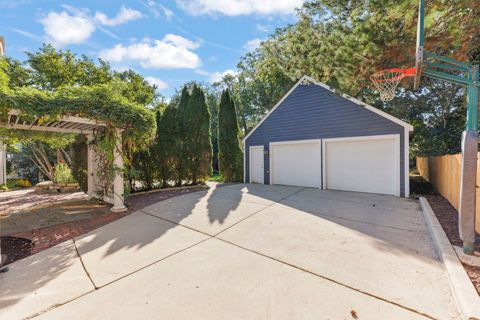 Tiny photo for 707 Revere Road, Glen Ellyn, IL 60137 (MLS # 12495340)