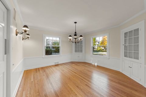 Tiny photo for 707 Revere Road, Glen Ellyn, IL 60137 (MLS # 12495340)