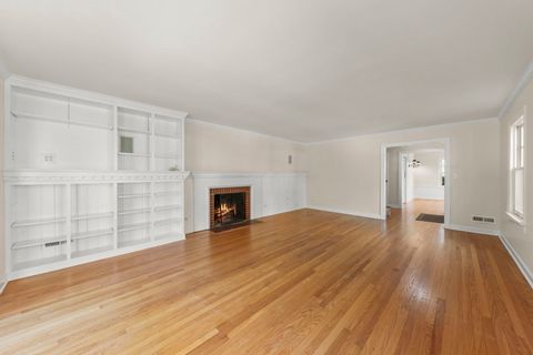 Tiny photo for 707 Revere Road, Glen Ellyn, IL 60137 (MLS # 12495340)