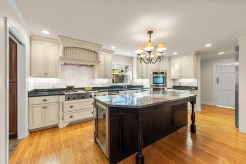 Tiny photo for 707 Revere Road, Glen Ellyn, IL 60137 (MLS # 12495340)