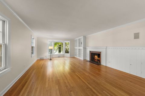 Tiny photo for 707 Revere Road, Glen Ellyn, IL 60137 (MLS # 12495340)