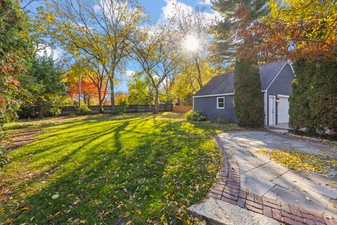 Tiny photo for 707 Revere Road, Glen Ellyn, IL 60137 (MLS # 12495340)