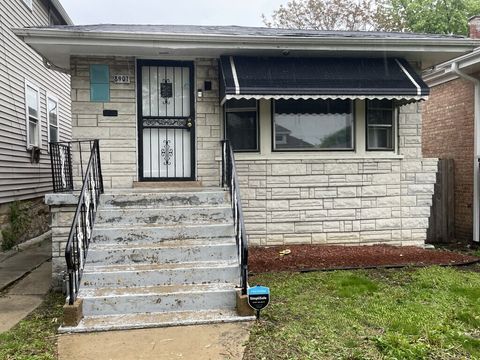 Photo of 8907 S Parnell Avenue, Chicago, IL 60620 (MLS # 12647330)