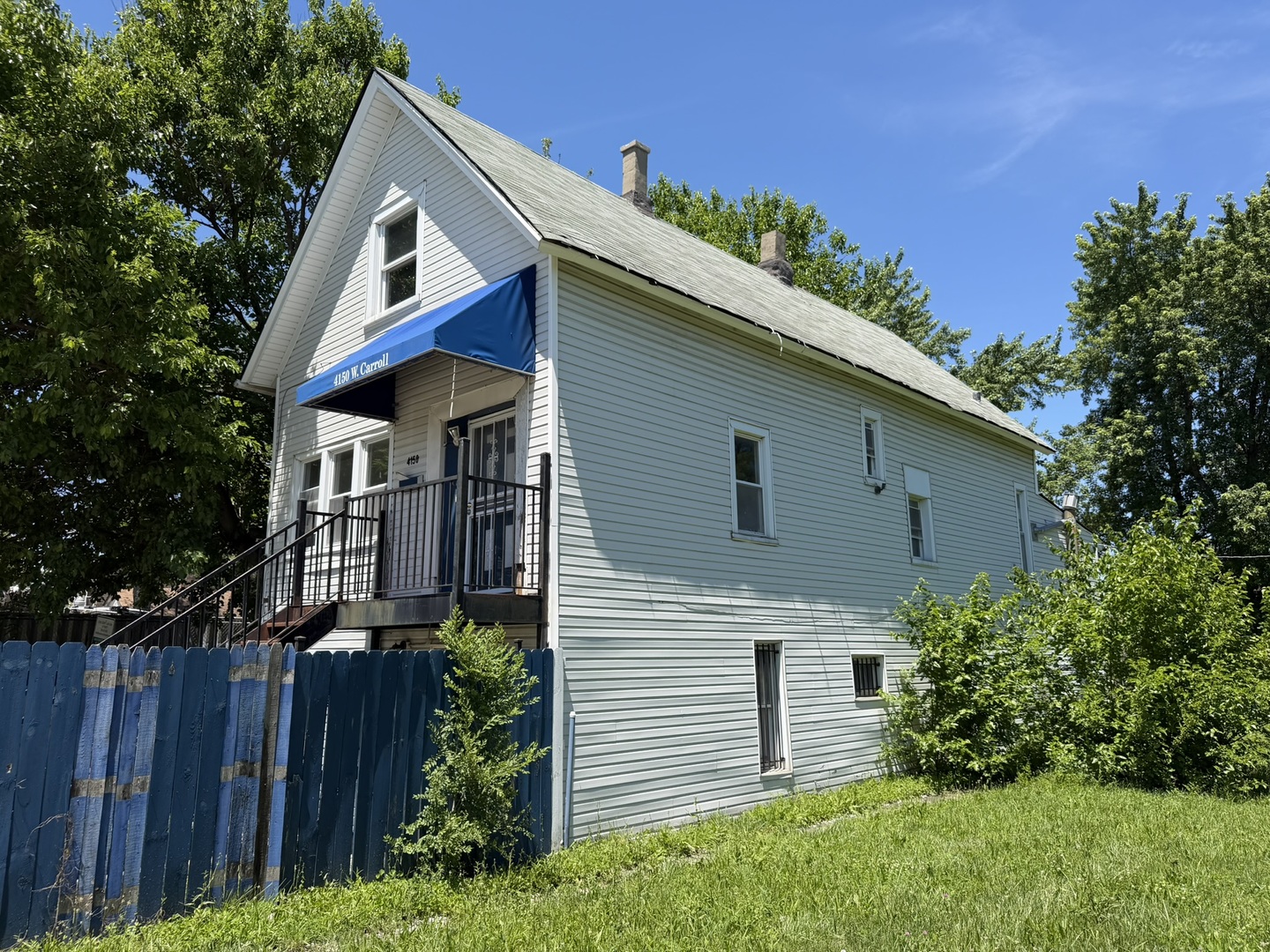 Photo 1 of 12 — 4150 W CARROLL Avenue, Chicago, IL 60624