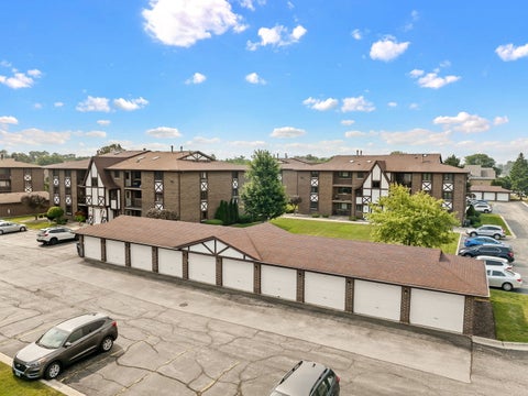 Tiny photo for 10511 S Roberts Road #2A, Palos Hills, IL 60465 (MLS # 12702059)