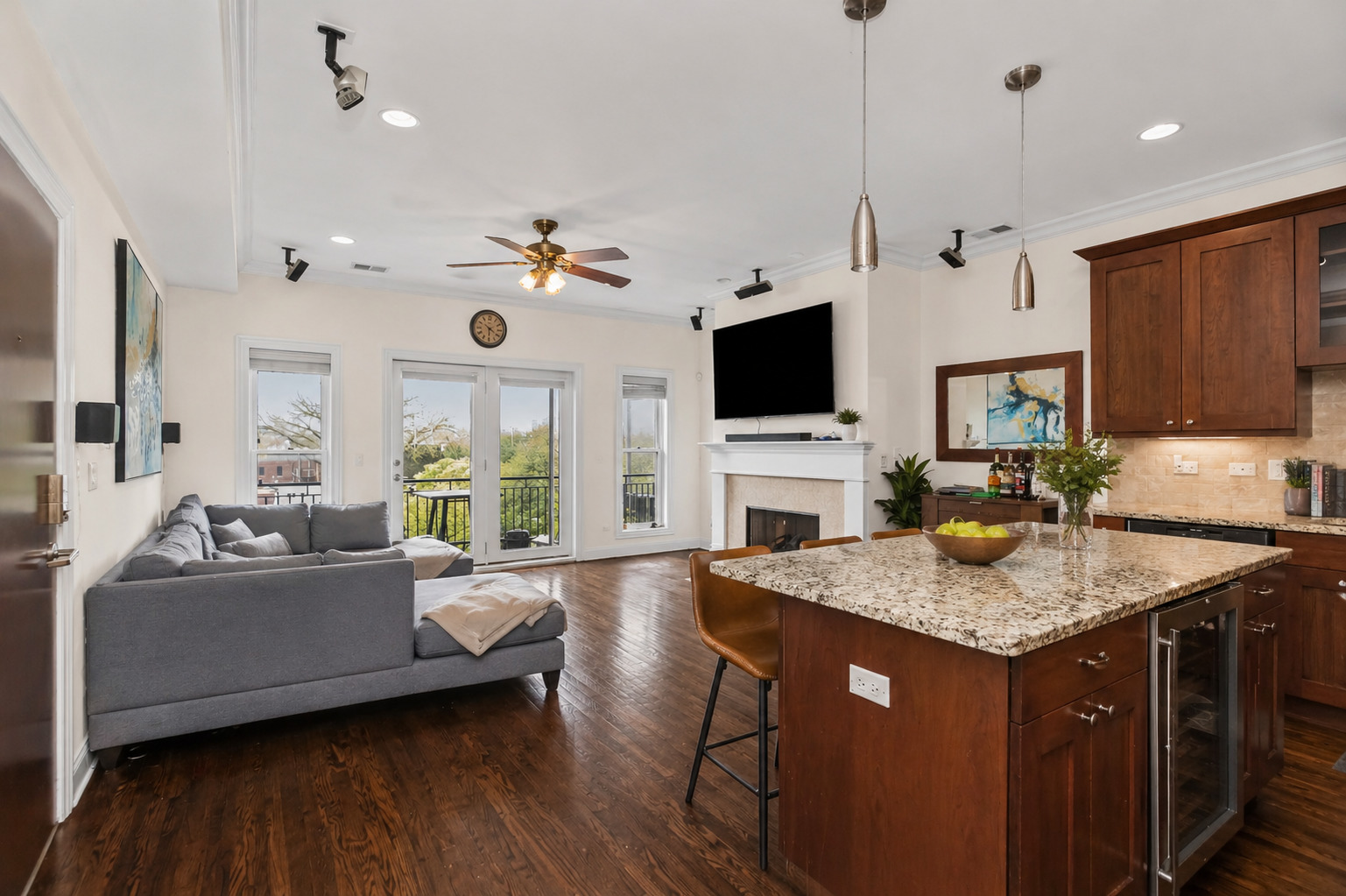 409 W North Avenue 5E