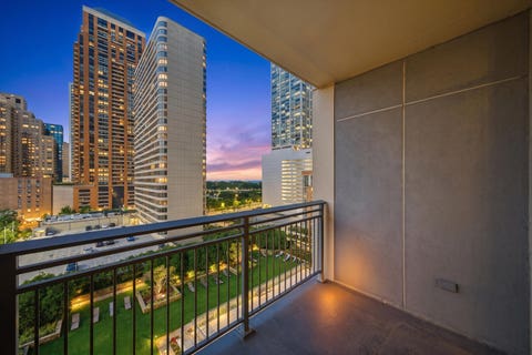 Tiny photo for 1250 S Michigan Avenue #1009, Chicago, IL 60605 (MLS # 12732274)