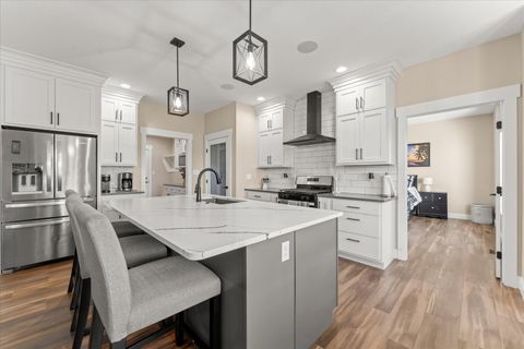 Tiny photo for 2817 E Stone Creek Boulevard, Urbana, IL 61802 (MLS # 12609289)