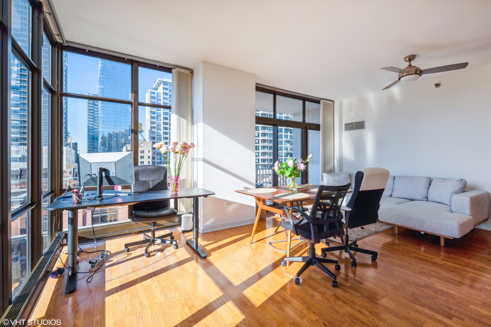 1322 S Prairie Avenue 601