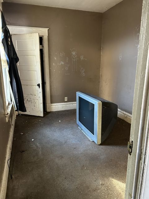 Tiny photo for 1619 S Faraday Avenue, Peoria, IL 61605 (MLS # 12566742)