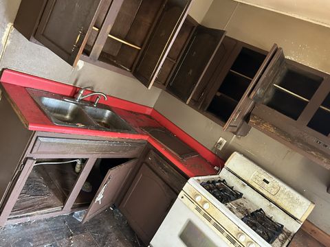 Tiny photo for 1619 S Faraday Avenue, Peoria, IL 61605 (MLS # 12566742)