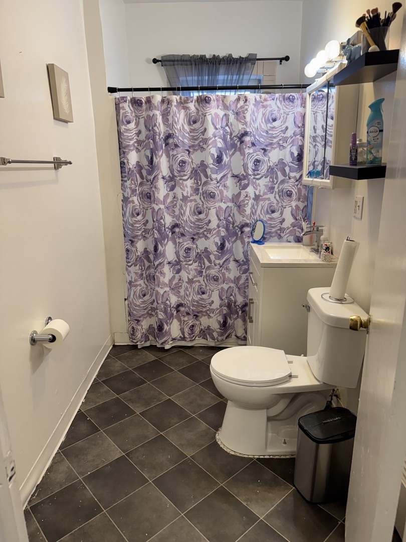 5301 W Le Moyne Street 2