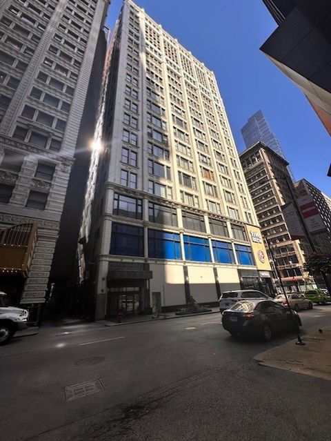 Photo of 8 W Monroe Street #1102, Chicago, IL 60603 (MLS # 12622573)