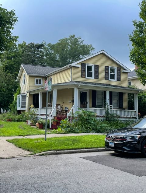 Photo of 209 Center Street #2, Naperville, IL 60540 (MLS # 12434910) Photo of 209 Center Street #2, Naperville, IL 60540 (MLS # 12434910)