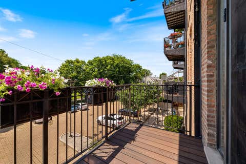 Tiny photo for 1600 S Jefferson Street #201, Chicago, IL 60616 (MLS # 12669010)